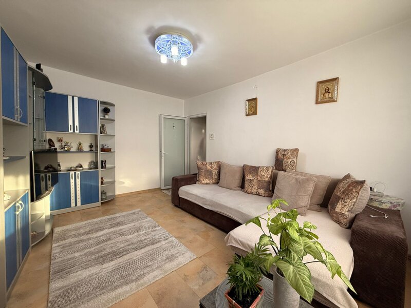 Spitalul Judetean, apartament 2 camere, 42 mp utili.