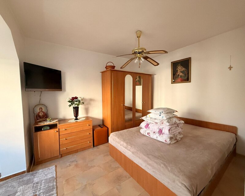 Spitalul Judetean, apartament 2 camere, 42 mp utili.